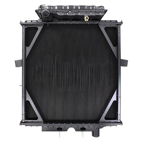 Peterbilt Radiator 1A16770 0706657A040 0706657A032 706657A013 Default