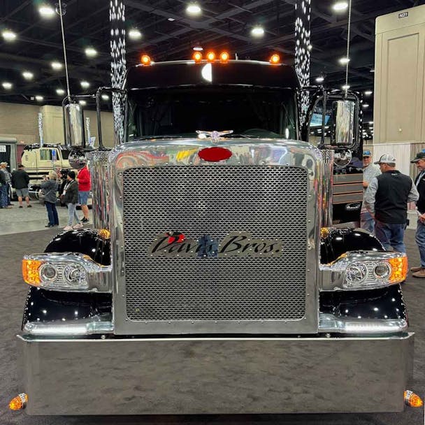 Peterbilt 589 Premium 304 Stainless Steel Grill Insert by Iowa Customs Default