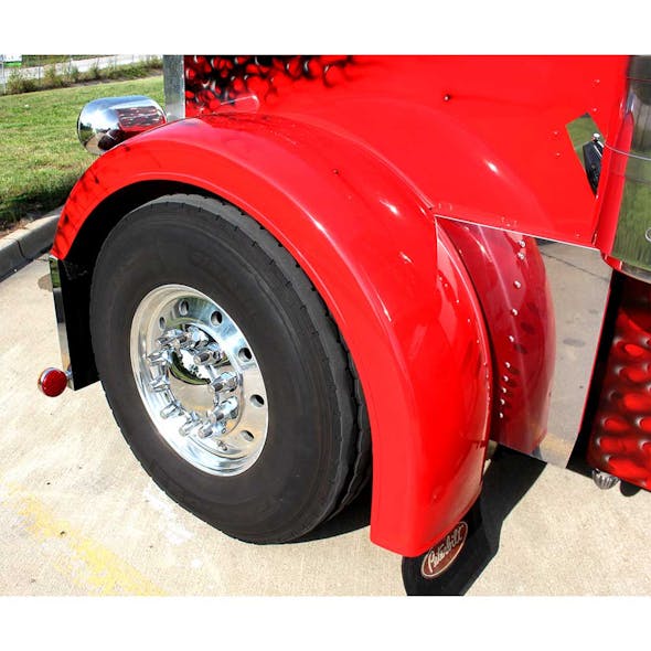 Peterbilt 379 359 Front Fenders with 4.5" Lip By Talladega Fiberglass - Rear angle of Fender