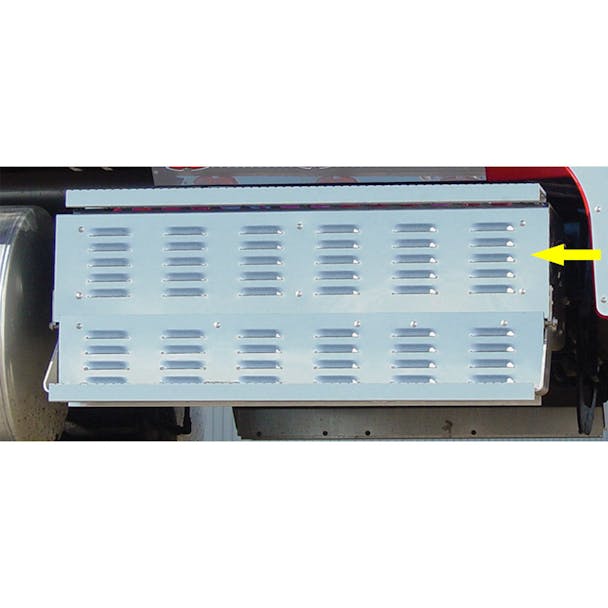 International 9900 48.3" Louvered Battery Tool Box Upper Cover Panel