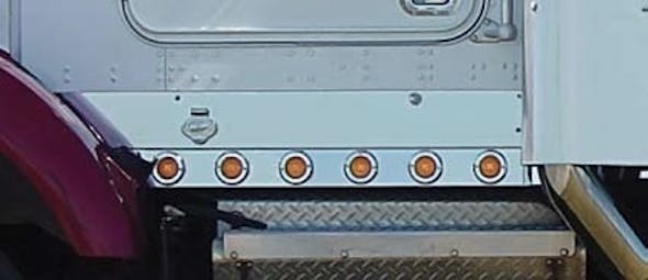 Kenworth T800 2010 & Earlier Cab Panels By Roadworks