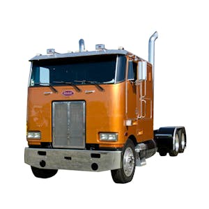 Peterbilt - Produits camions - Conception d'accessoires en acier inoxydable  et en aluminium pour camions - Ferblanterie
